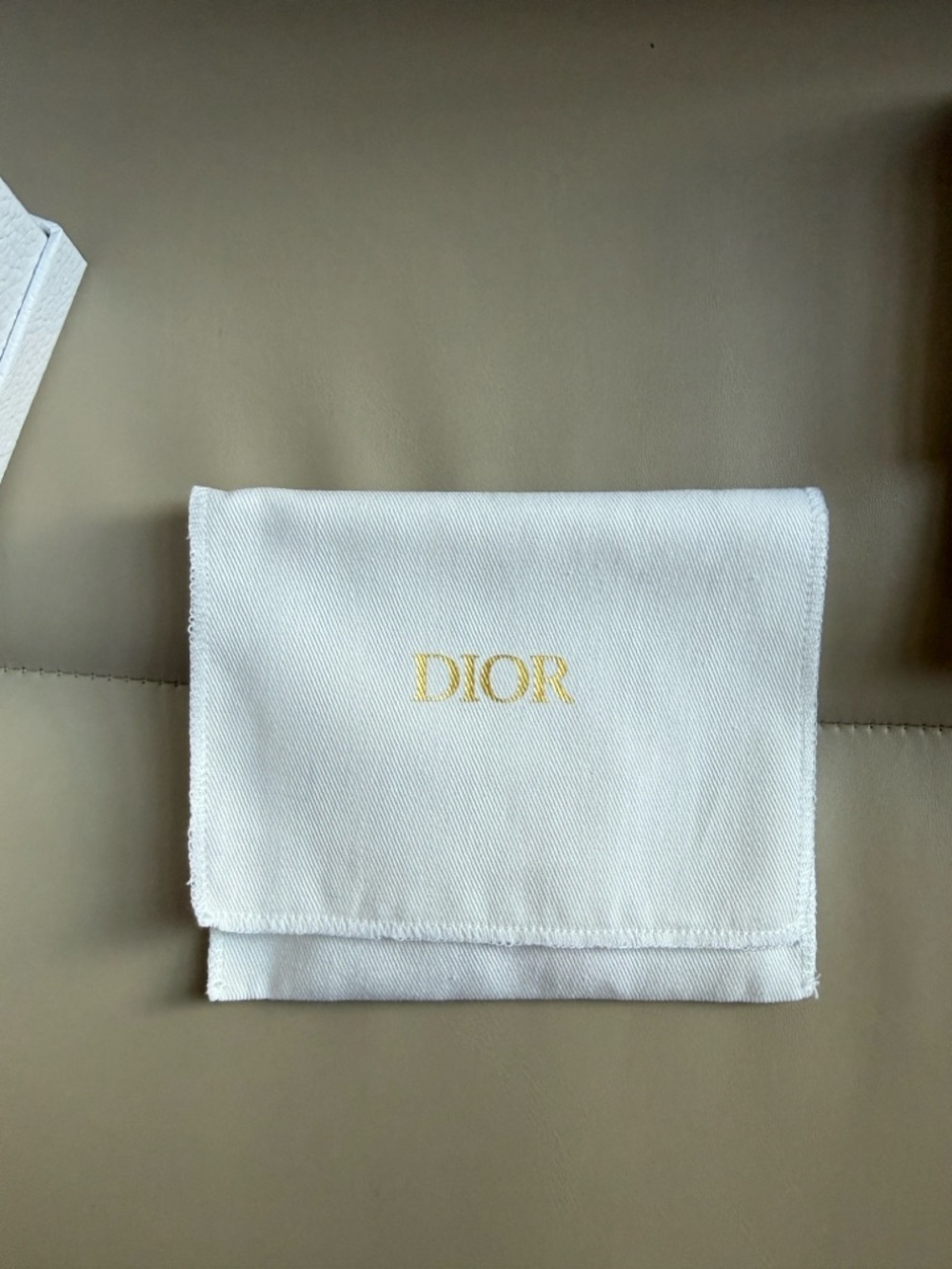 Dior Pale Pink Leather Cardholder with Gold Clover Accent - Picture 4 of 4